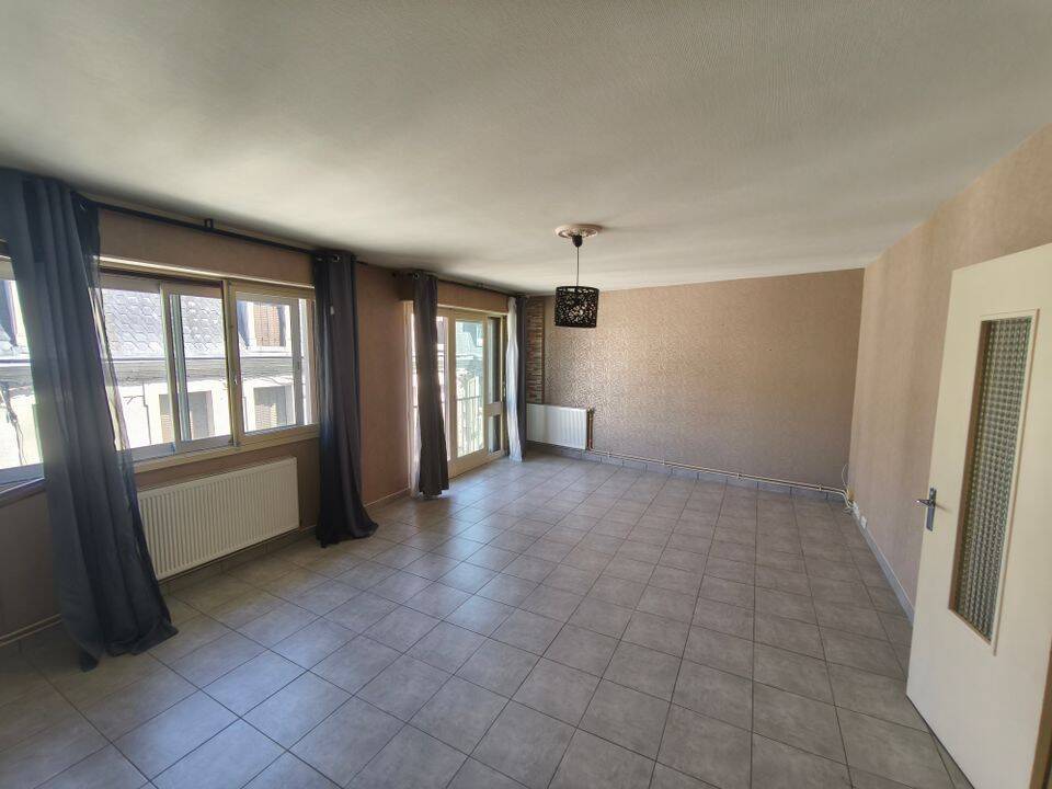 Appartement 3 pièces 78 m² · à Châteauroux · 78 m² · 830 €