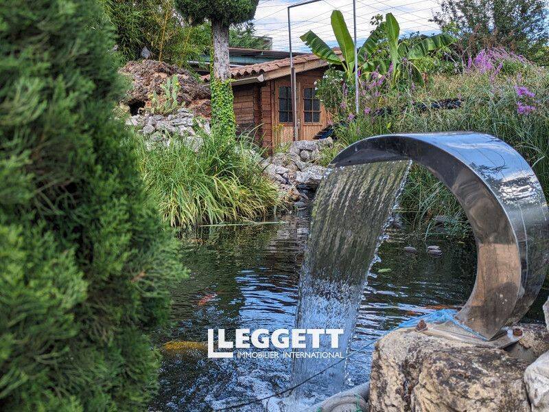Maison 7 pièces 226 m² · à Saint-Genis-Laval · 226 m² · 829 000 €
