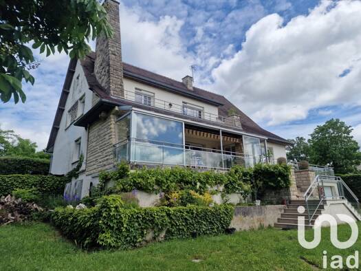 Maison à vendre 294 900 € 8 pièces 6 chambres 303 m² 6 130 m² de terrain Lézinnes 89160