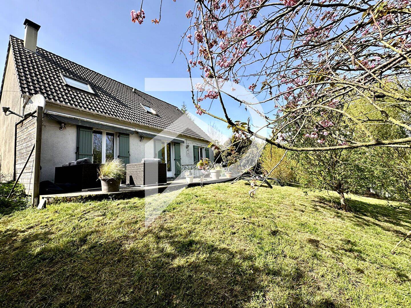 Maison 8 pièces 139 m² · à Le Cateau-Cambrésis · 139 m² · 189 500 €