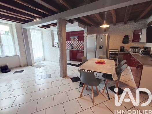 Maison à vendre 138 000 € 5 pièces 4 chambres 182 m² 3 089 m² de terrain Bussière-Poitevine 87320