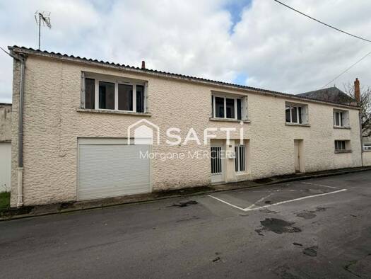 Maison à vendre 99 000 € 5 pièces 3 chambres 111 m² 111 m² de terrain Jean Jaures-Les Maligrettes Thouars 79100