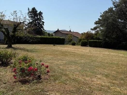 Terrain constructible à vendre 300 000 € 800 m² de terrain Genay 69730