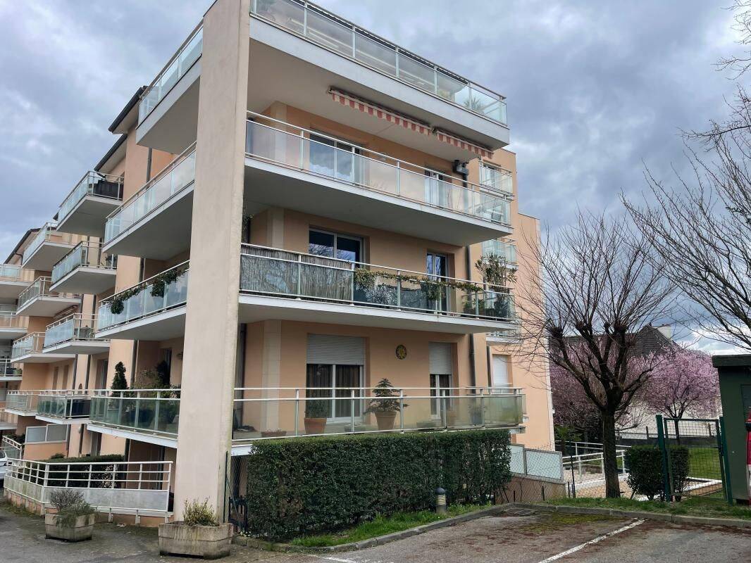 Appartement 2 pièces 61 m² · à Limoges · 61,1 m² · 125 000 €