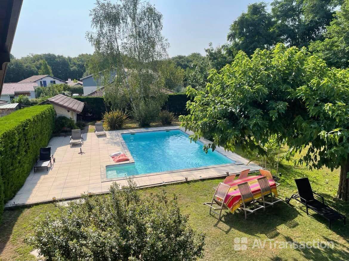 Maison 5 pièces 128 m² · à Tosse · 128 m² · 735 000 €