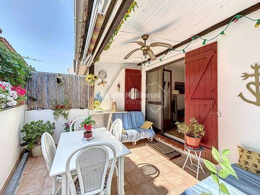 Appartement à vendre 152 250 € 1 pièce 29 m² RDC Saintes-Maries-de-la-Mer 13460