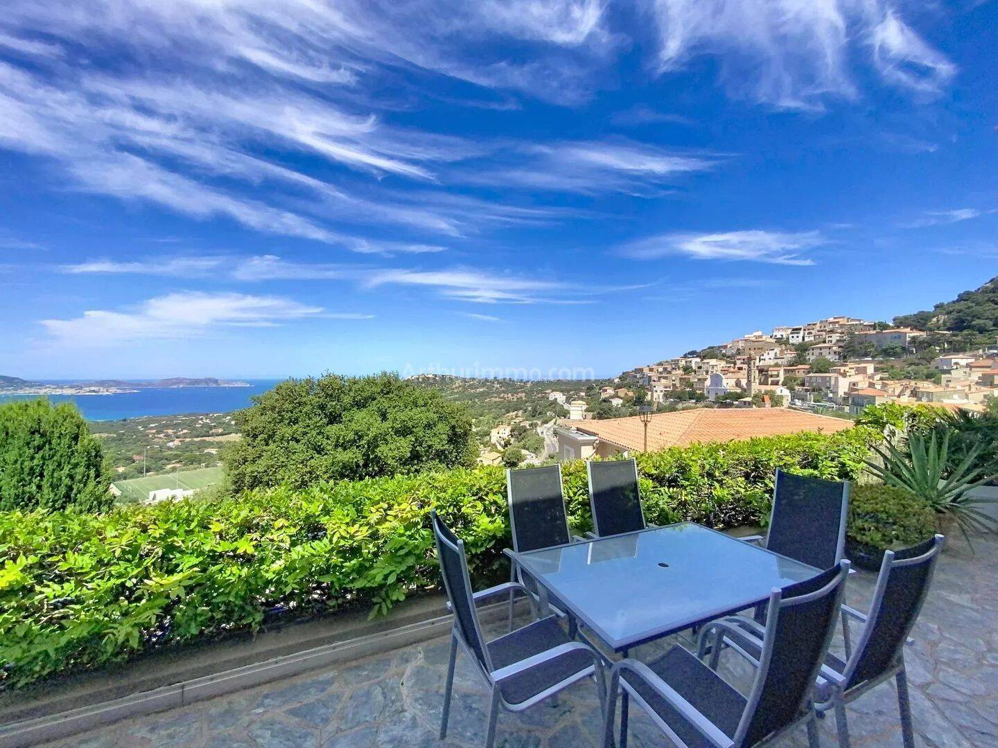 Maison 5 pièces 144 m² · à Lumio · 144 m² · 990 000 €