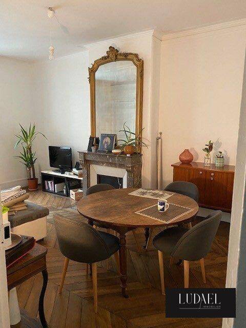 3 pièces 55 m² · à Paris 17ème Arrondissement · 55 m² · 1 850 €/mois