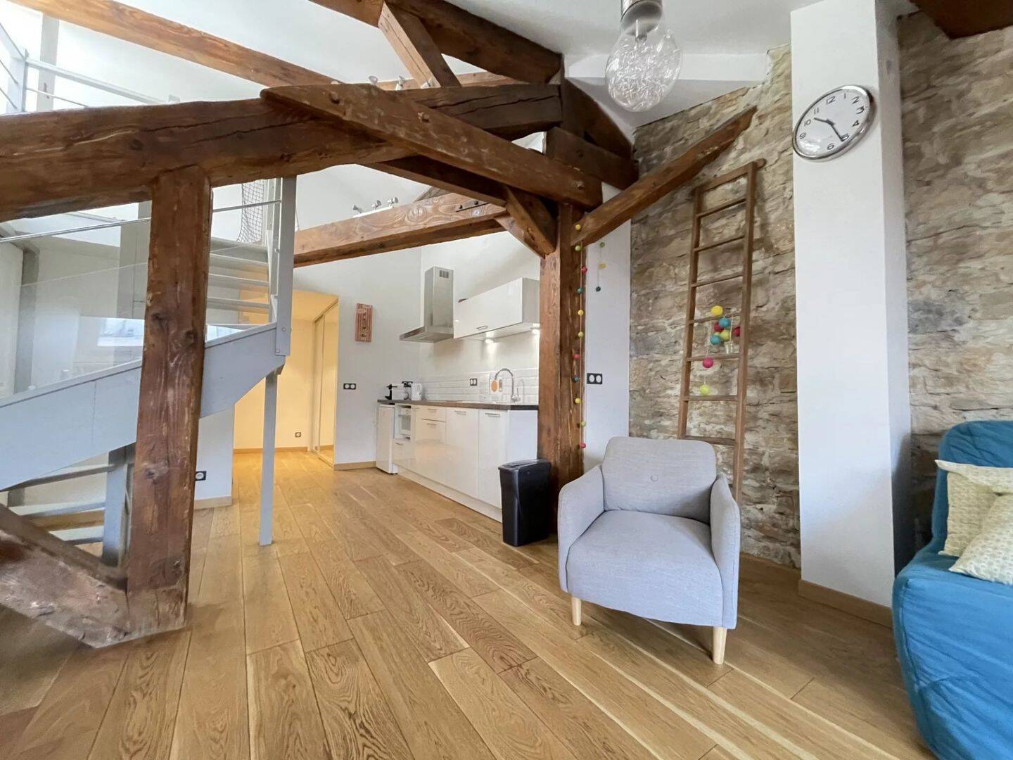 Appartement 2 pièces 50 m² · à Lyon 6ème Arrondissement · 50 m² · 1 242 €