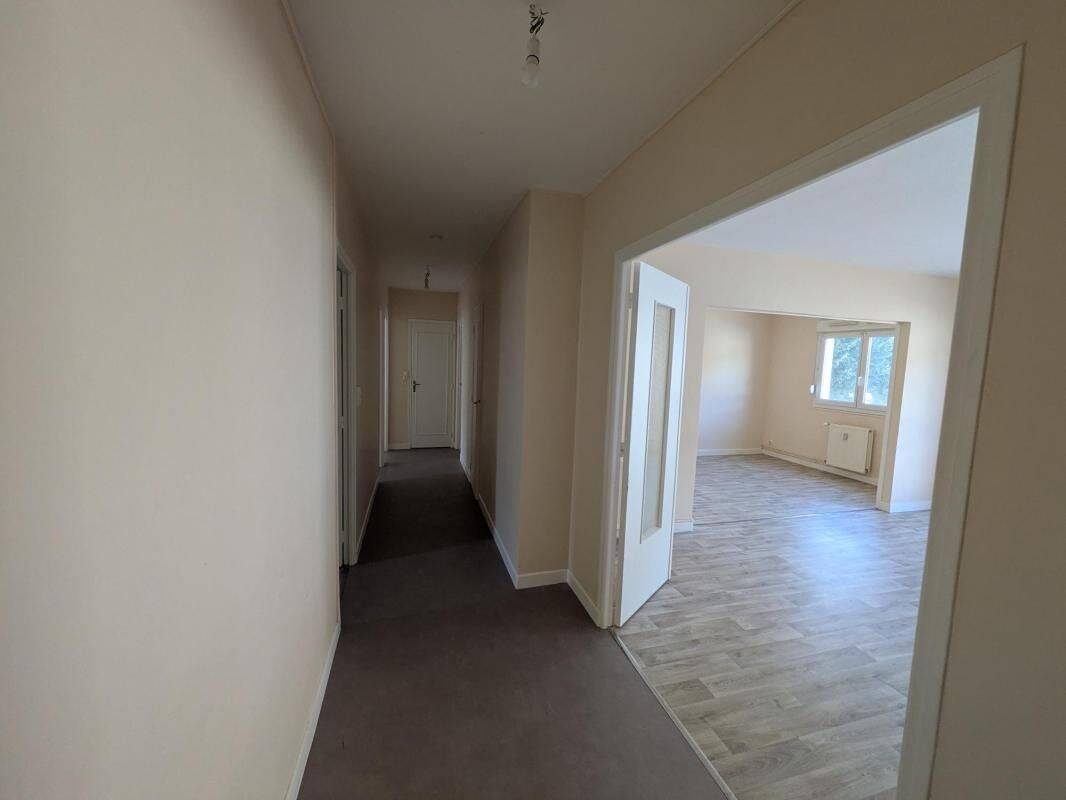 Appartement 4 pièces 95 m² · à Bar-sur-Seine · 95 m² · 662 €/mois