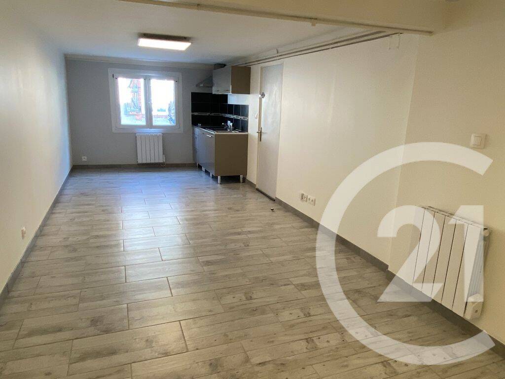 Appartement 1 pièce 28 m² · à Châteaudun · 28 m² · 400 €