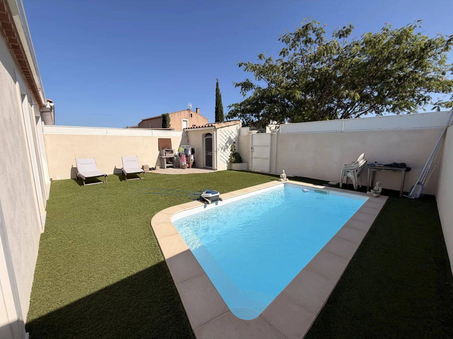 Maison 4 pièces 90 m² · à Ouveillan · 90 m² · 1 100 €
