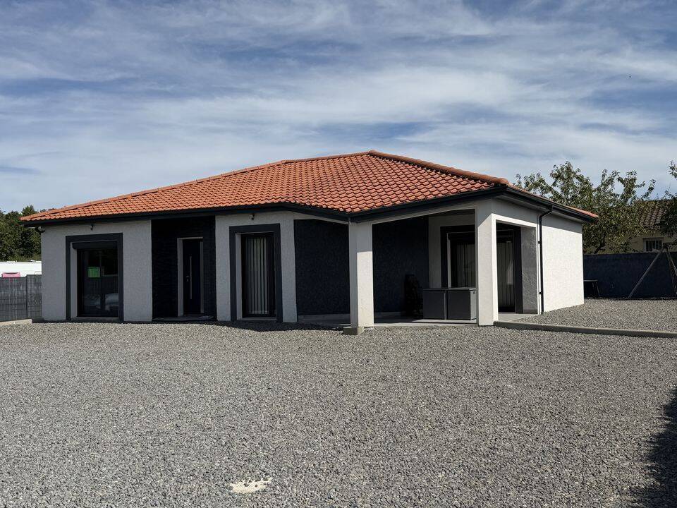 Maison 4 pièces 109 m² · à Villeneuve-les-Cerfs · 109 m² · 262 000 €