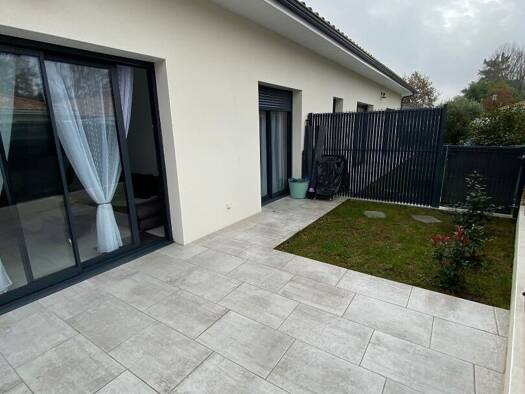 Appartement à louer 700 € 2 pièces 1 chambre 42 m² RDC Bourg Est Saint-Paul-lès-Dax 40990