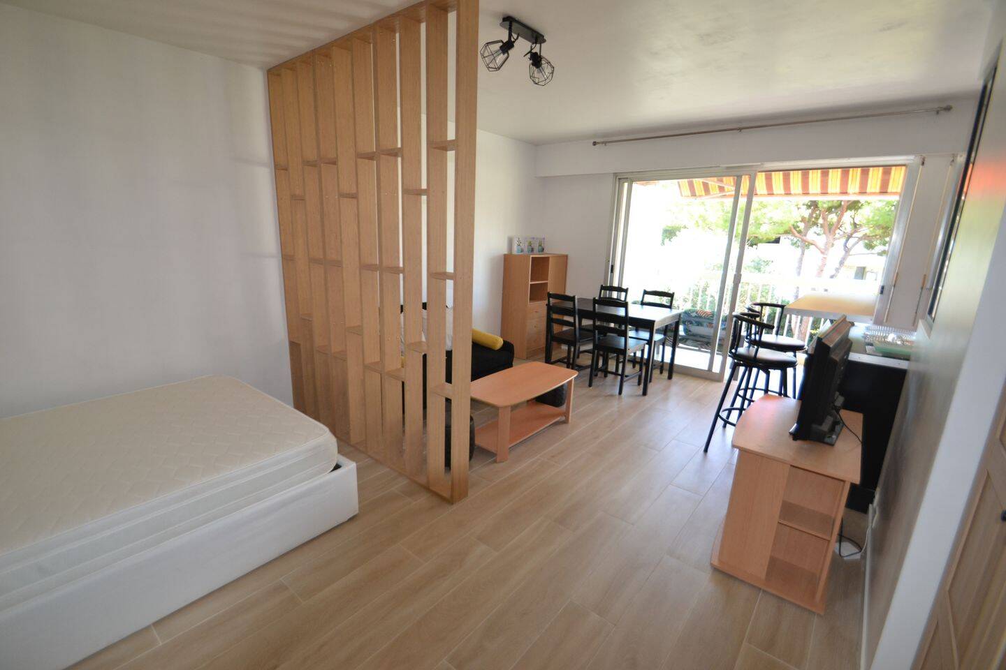 Appartement 1 pièce 34 m² · à Antibes · 33,6 m² · 990 €/mois
