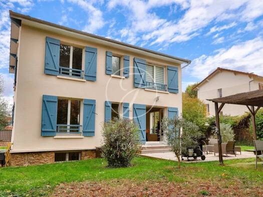 Maison à vendre 1 590 000 € 6 pièces 5 chambres 184,3 m² 628 m² de terrain Petit Garches Garches 92380