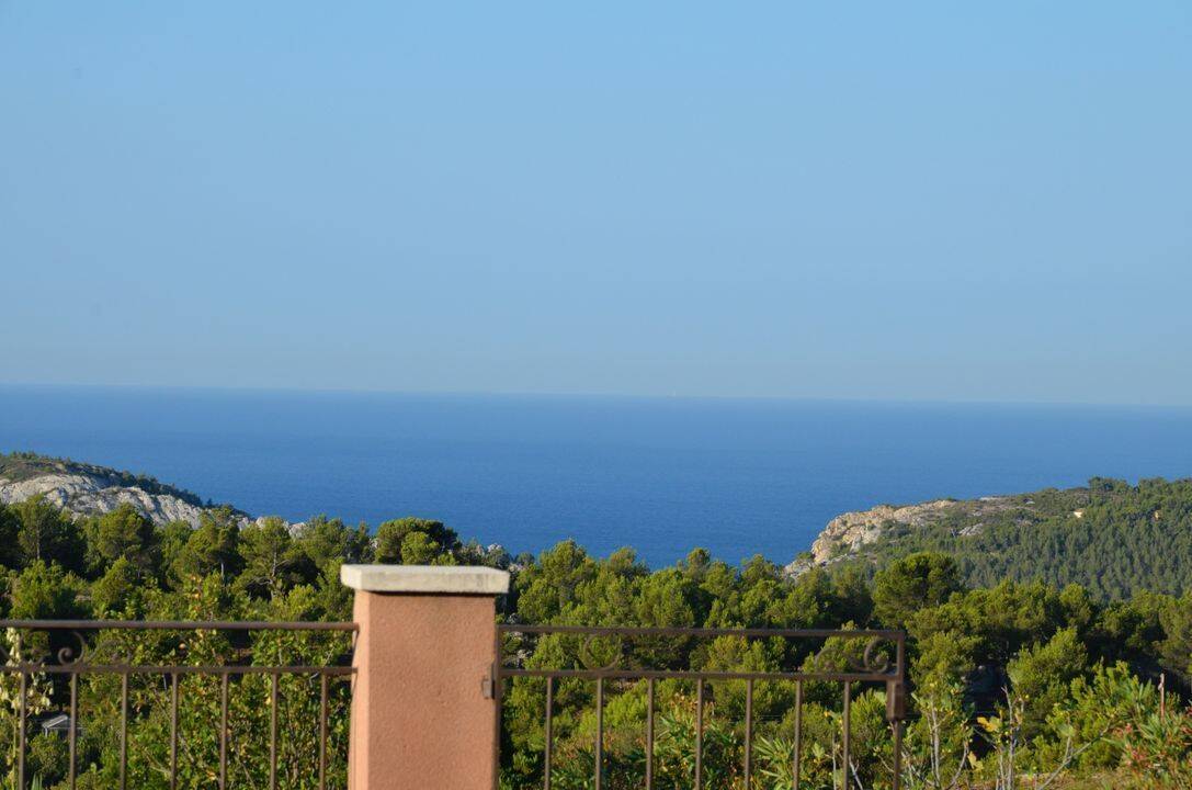 Maison 6 pièces 180 m² · à Ensuès-la-Redonne · 180 m² · 3 500 €/mois