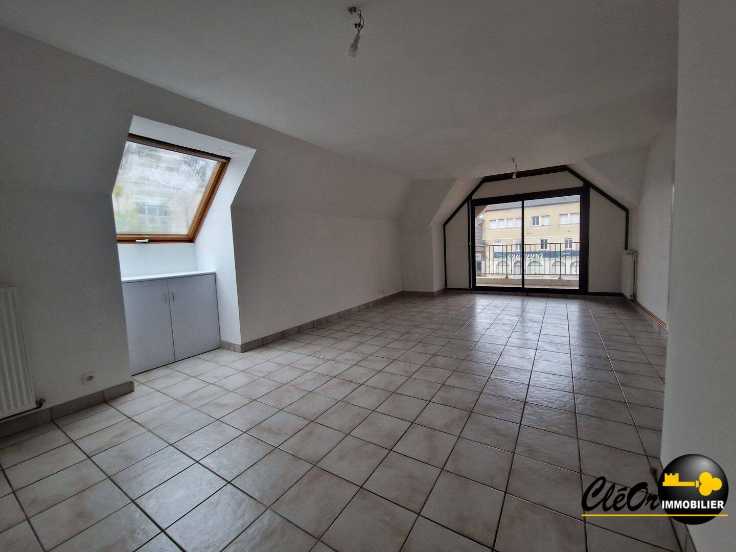 Appartement 4 pièces 121 m² · à Saint-Jean-de-Losne · 121 m² · 750 €