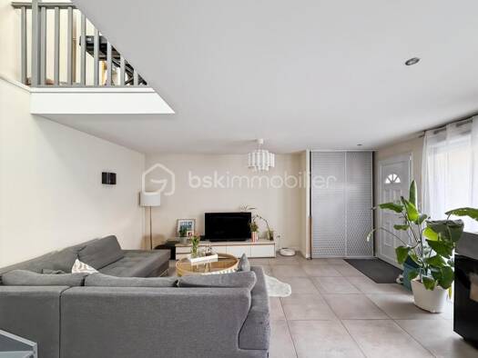 Maison à vendre 299 000 € 5 pièces 3 chambres 121 m² 155 m² de terrain Chauconin-Neufmontiers 77124