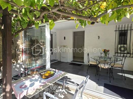 Maison à vendre 549 000 € 4 pièces 2 chambres 118 m² 500 m² de terrain Ouest Cogolin 83310