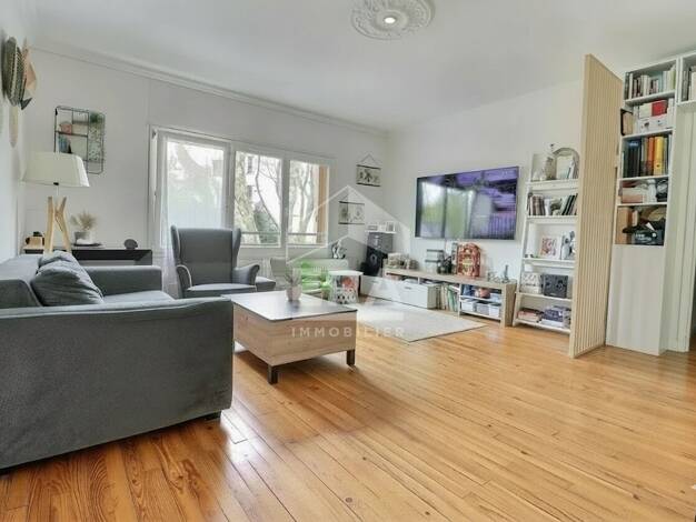 Appartement à vendre 205 000 € 3 pièces 2 chambres 55 m² 1er étage Nord L'Île-Saint-Denis 93450