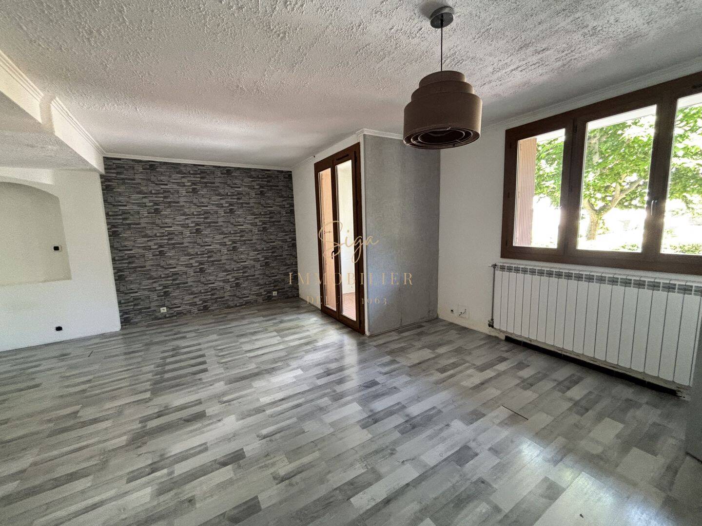 Appartement 5 pièces 85 m² · à Marseille 13ème Arrondissement · 85 m² · 230 000 €