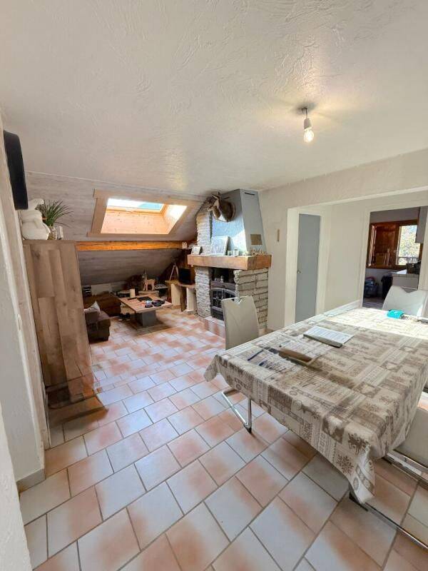 Appartement 4 pièces 87 m² · à Passy · 87 m² · 276 000 €