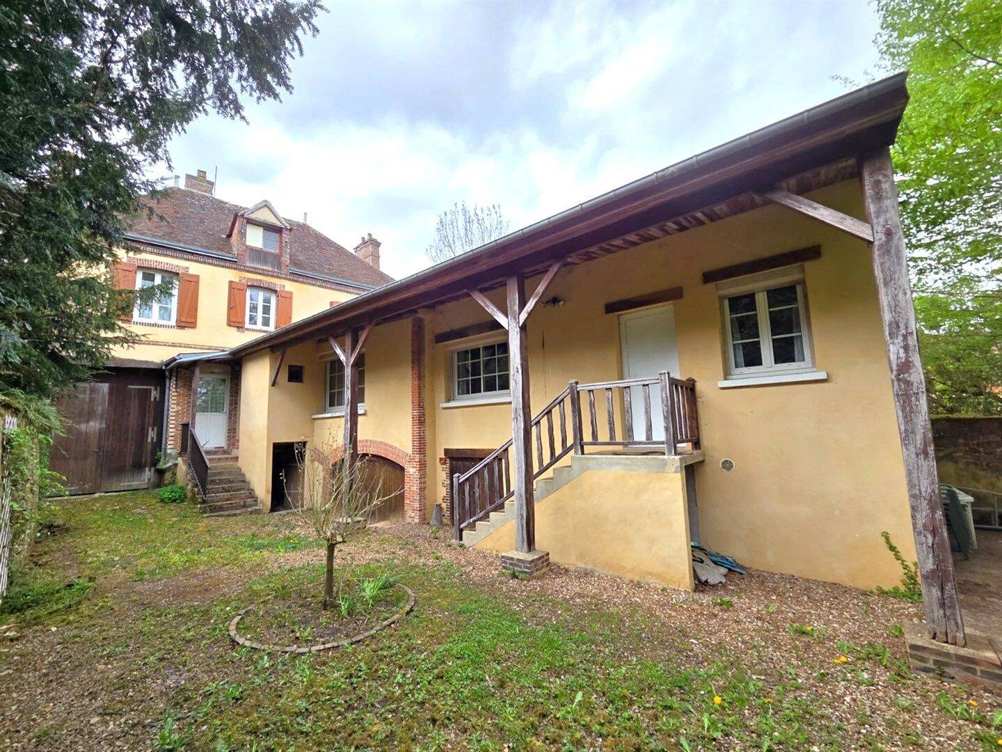 Maison 7 pièces 170 m² · à Châteauneuf-en-Thymerais · 169,8 m² · 158 000 €