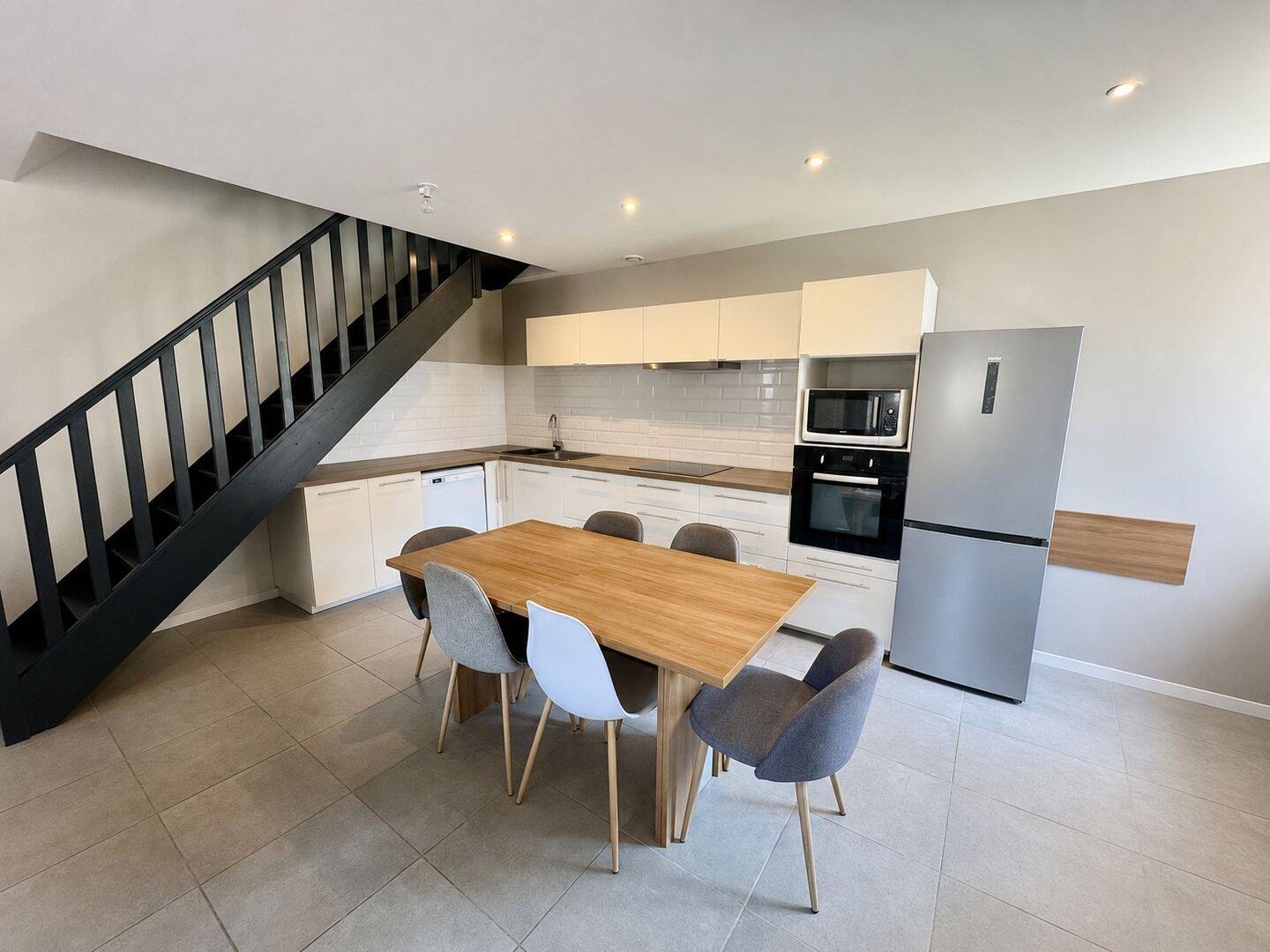 Appartement 4 pièces 81 m² · à Loyettes · 81,3 m² · 910 €/mois