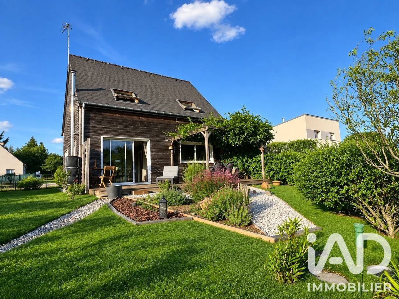 Maison 5 pièces 90 m² · à La Chapelle-Bouëxic · 90 m² · 249 900 €
