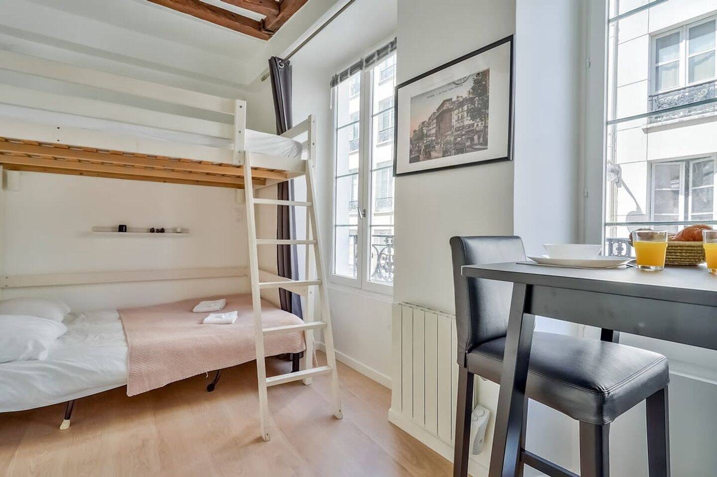 Appartement 1 pièce 17 m² · à Paris 10ème Arrondissement · 17 m² · 2 639 €/mois