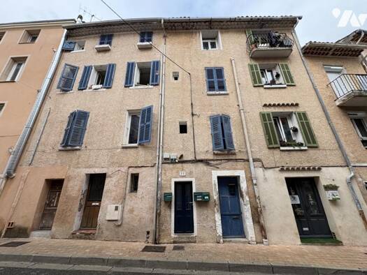 Immeuble à vendre 280 000 € 150 m² Pignans 83790