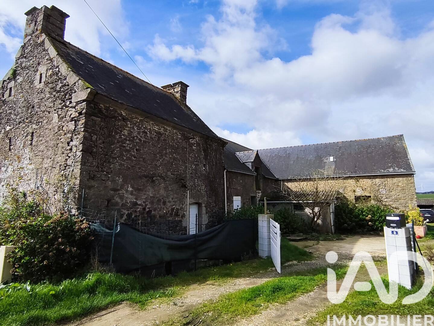 Maison 4 pièces 200 m² · à Pleugriffet · 200 m² · 125 000 €