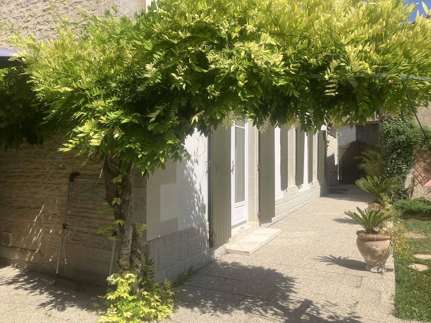 Maison 10 pièces 179 m² · à Saint-Hilaire-la-Palud · 179 m² · 477 000 €