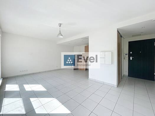 Appartement à louer 525 € 2 pièces 1 chambre 46 m² Étage 4/4 Saint-Avold 57500