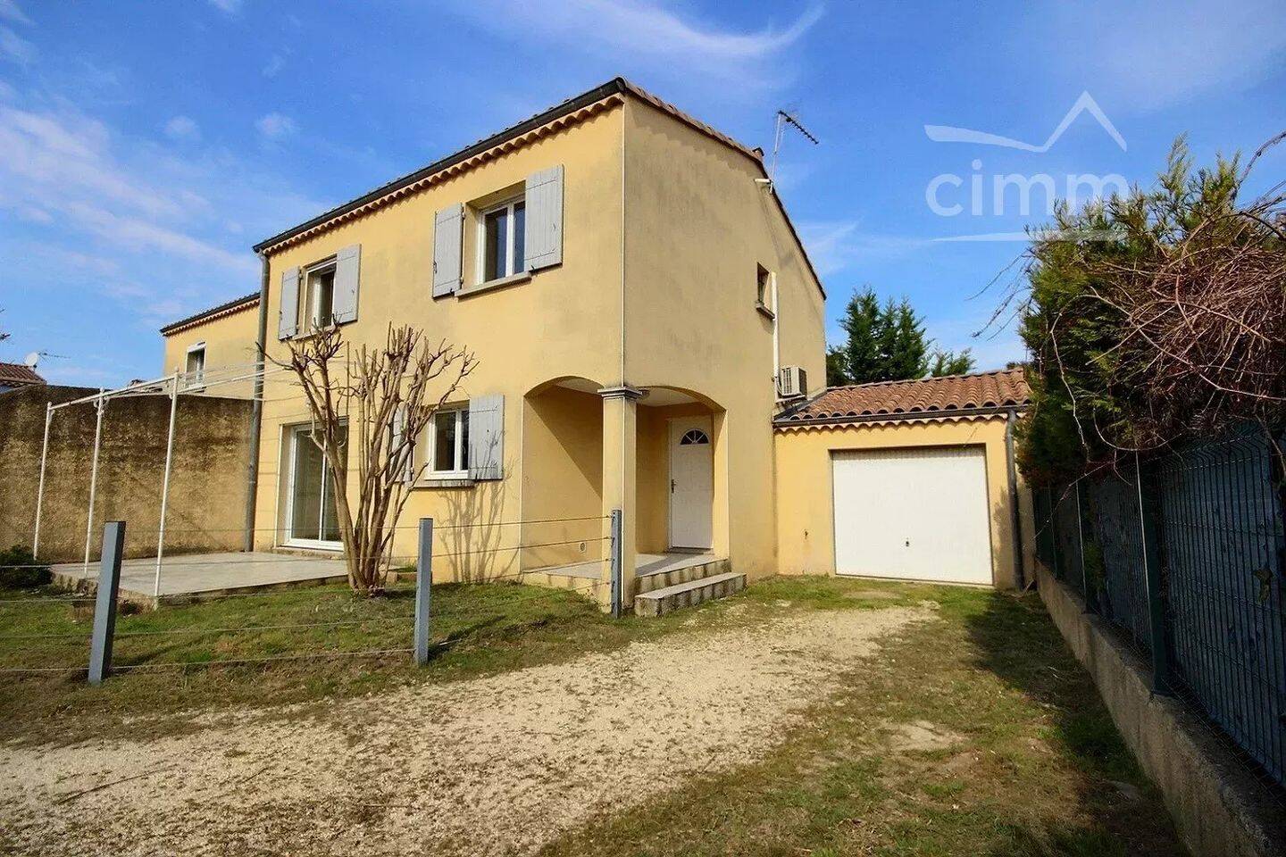 Maison 4 pièces 107 m² · à Montélimar · 107 m² · 1 210 €