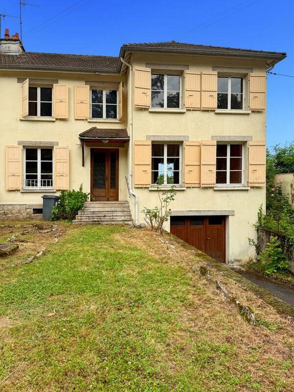 Maison 6 pièces 155 m² · à Le Creusot · 155 m² · 132 000 €