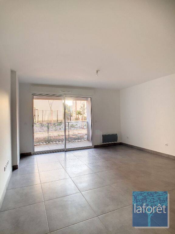 Appartement 3 pièces 62 m² · à Six-Fours-les-Plages · 62,3 m² · 999 €