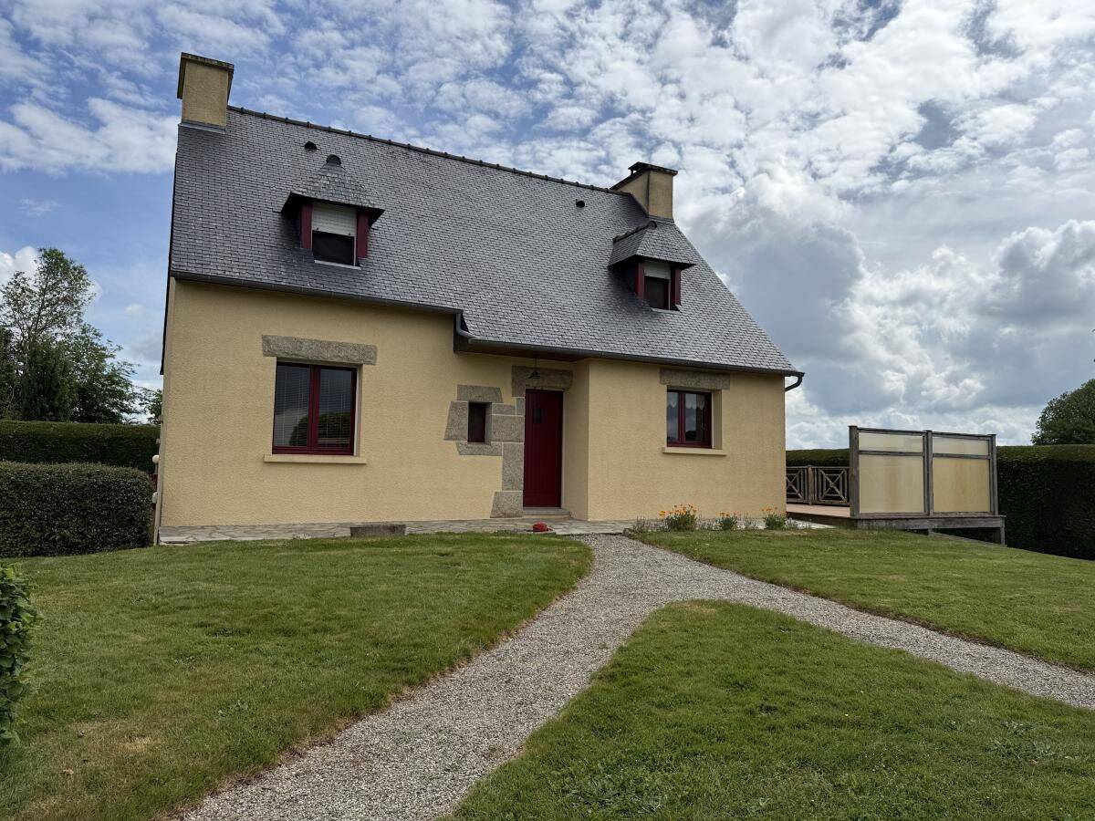 Maison 102 m² · à Plumieux · 102 m² · 197 500 €