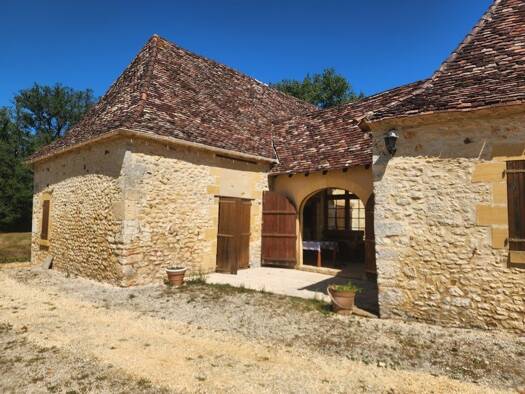 Ferme à vendre 371 000 € 7 pièces 4 chambres 188 m² 17 850 m² de terrain Saint-Marcel-du-Périgord 24510