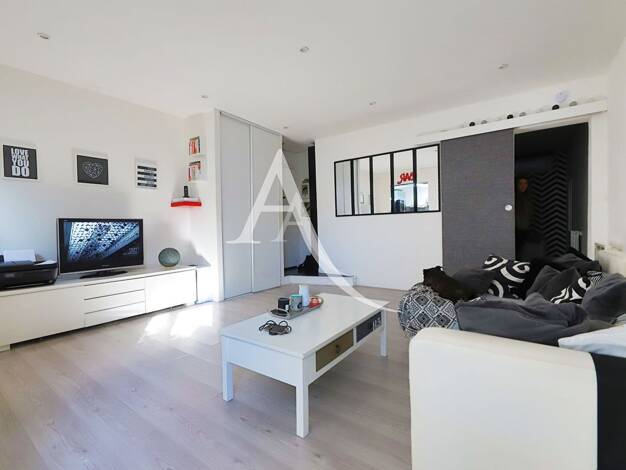 Appartement à vendre 179 000 € 2 pièces 1 chambre 47 m² RDC/2 Les Castors Chatou 78400