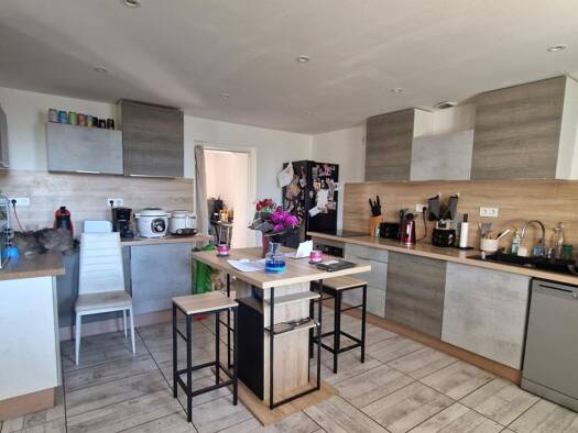 Maison à vendre 125 760 € 3 pièces 2 chambres 68 m² 1 192 m² de terrain Le Bois du Verne Montceau-les-Mines 71300