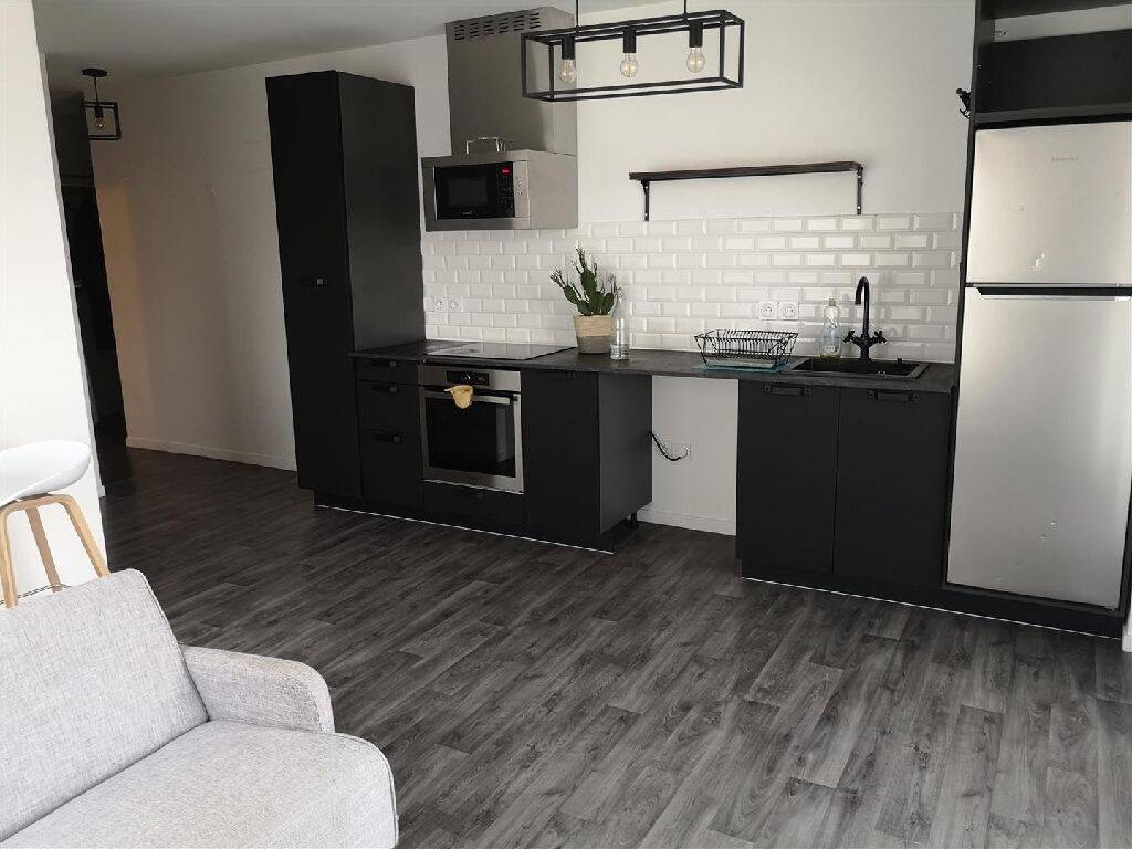 Appartement 2 pièces 42 m² · à Chelles · 42 m² · 910 €/mois