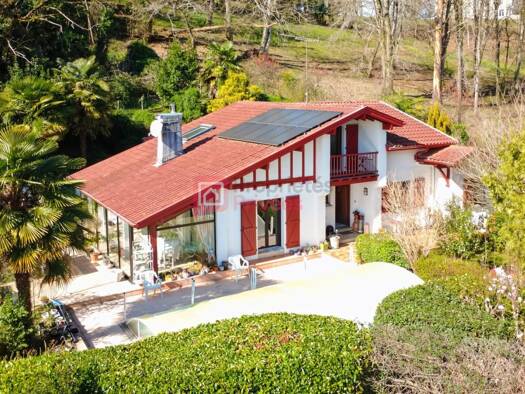 Maison à vendre 650 000 € 7 pièces 5 chambres 169 m² 1 742 m² de terrain Ustaritz 64480