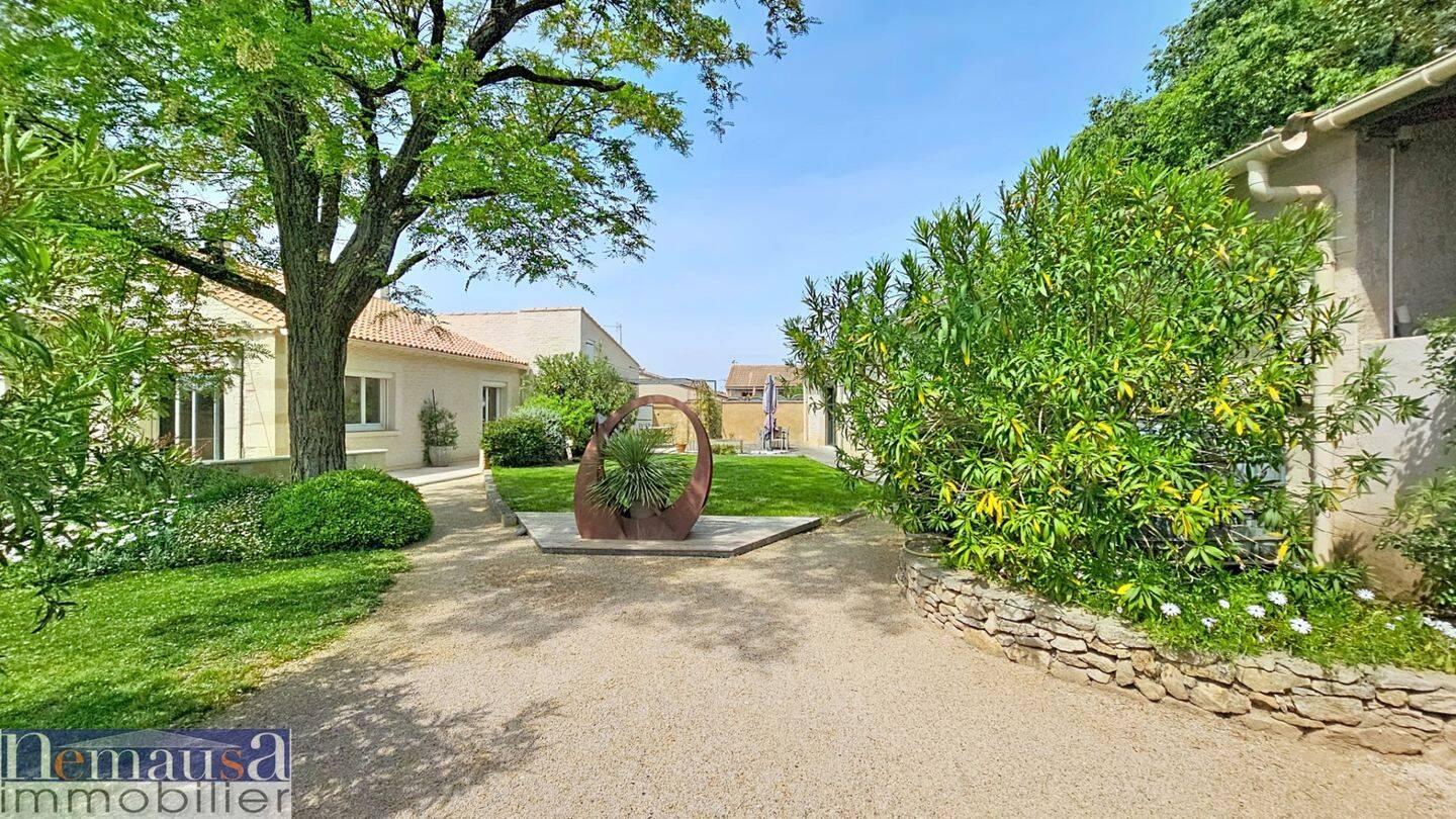 Maison 7 pièces 178 m² · à Montfrin · 178 m² · 499 000 €