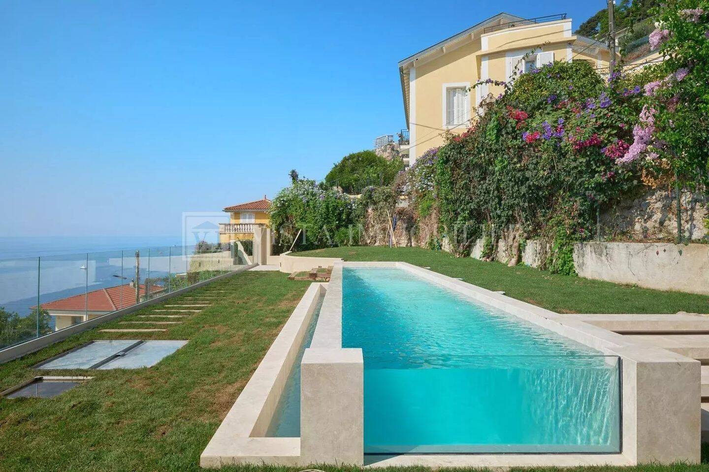 Appartement 6 pièces 300 m² · à Roquebrune-Cap-Martin · 300 m² · 5 900 000 €