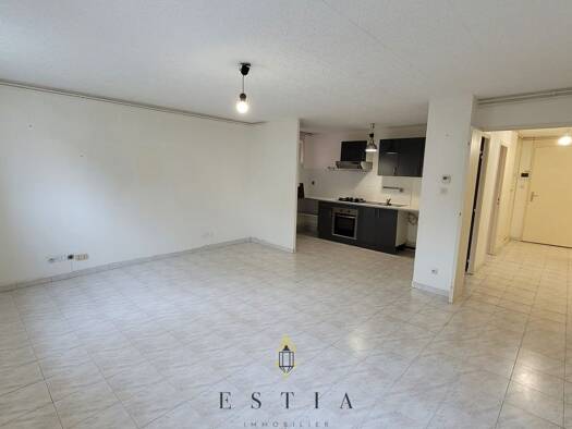 Appartement à vendre 133 000 € 3 pièces 2 chambres 63,2 m² RDC/4 Vandœuvre-lès-Nancy 54500