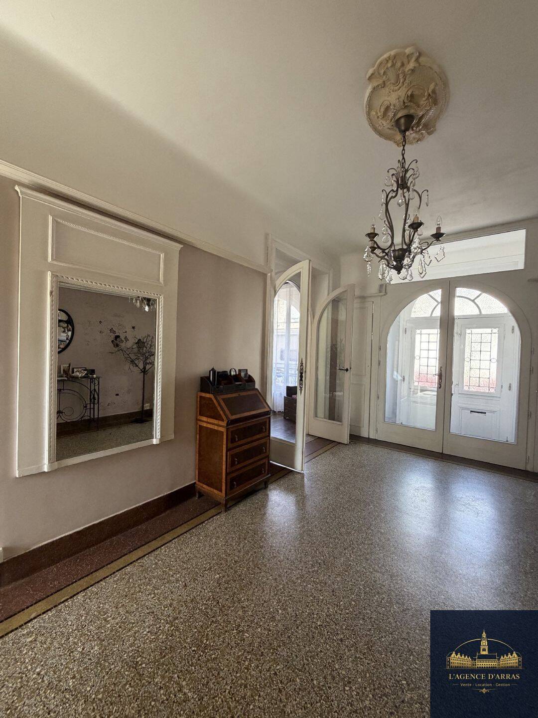 Maison 7 pièces 220 m² · à Arras · 220 m² · 625 000 €