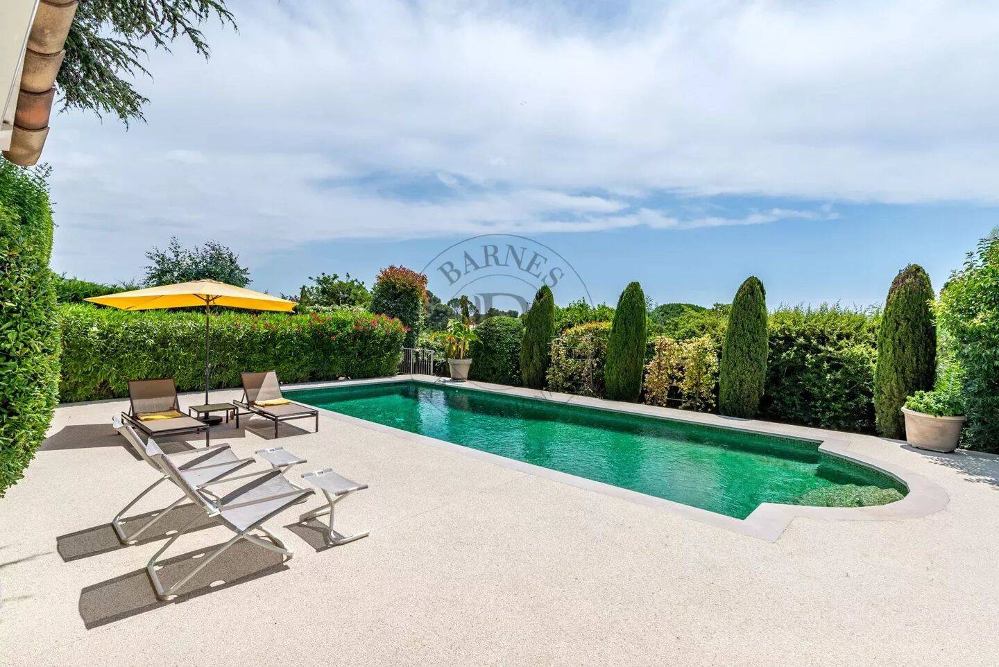 Maison 9 pièces 258 m² · à La Roquette-sur-Siagne · 258 m² · 1 785 000 €