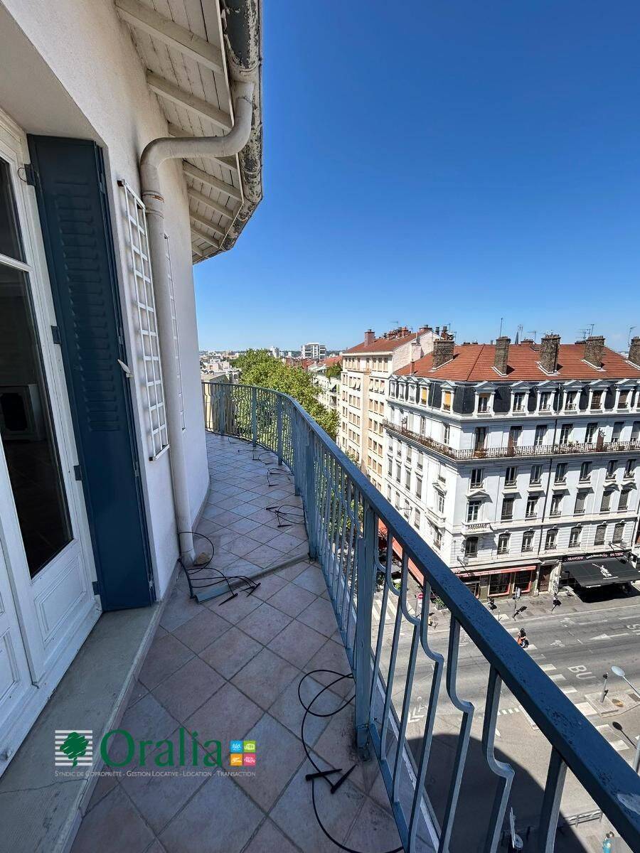 Appartement 3 pièces 75 m² · à Lyon 3ème Arrondissement · 74,8 m² · 1 450 €